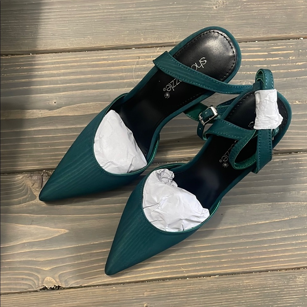 Shoe Dazzle Green Heels